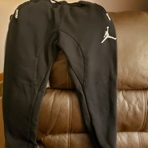 Boys Jordan sweatpants Medium 10-12